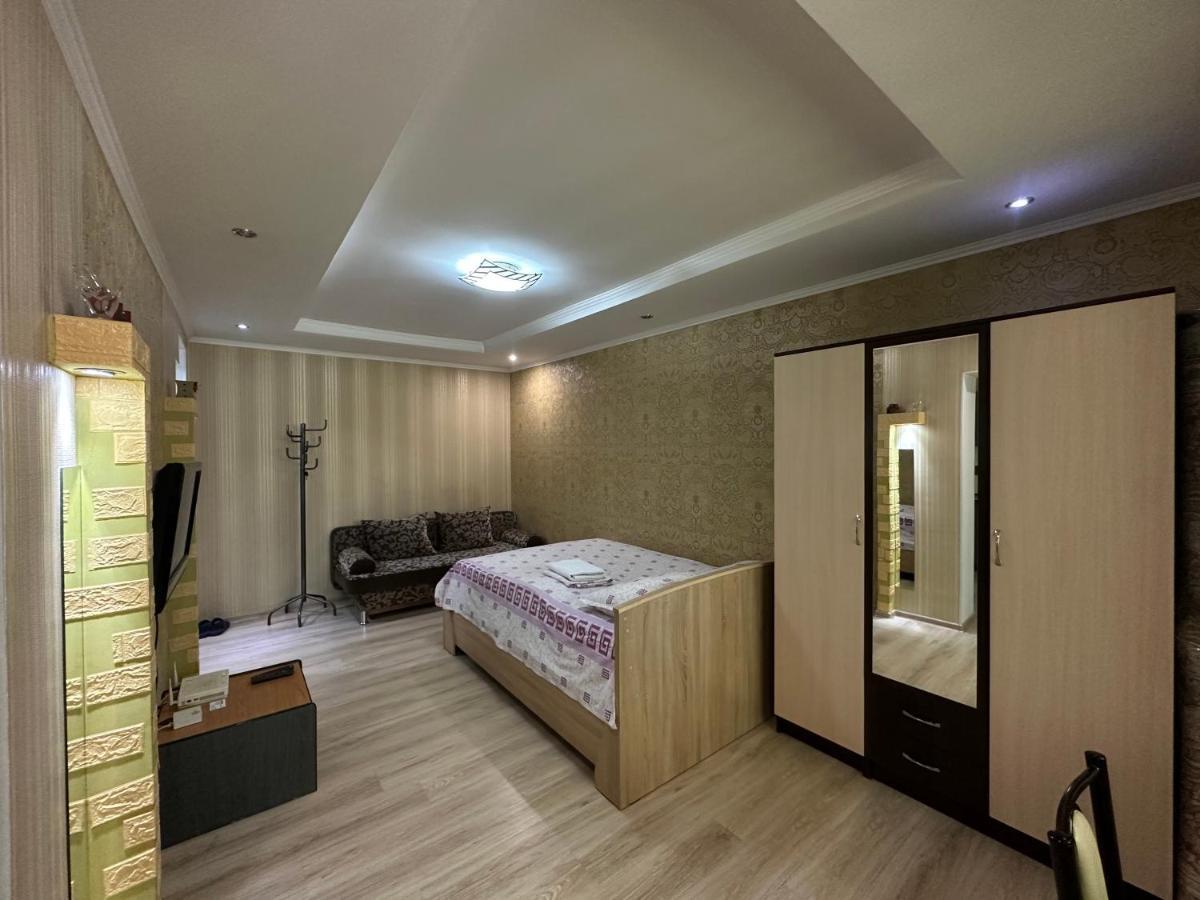 One-Room Apartment Opposite Almaty Airport Turksib Exterior photo