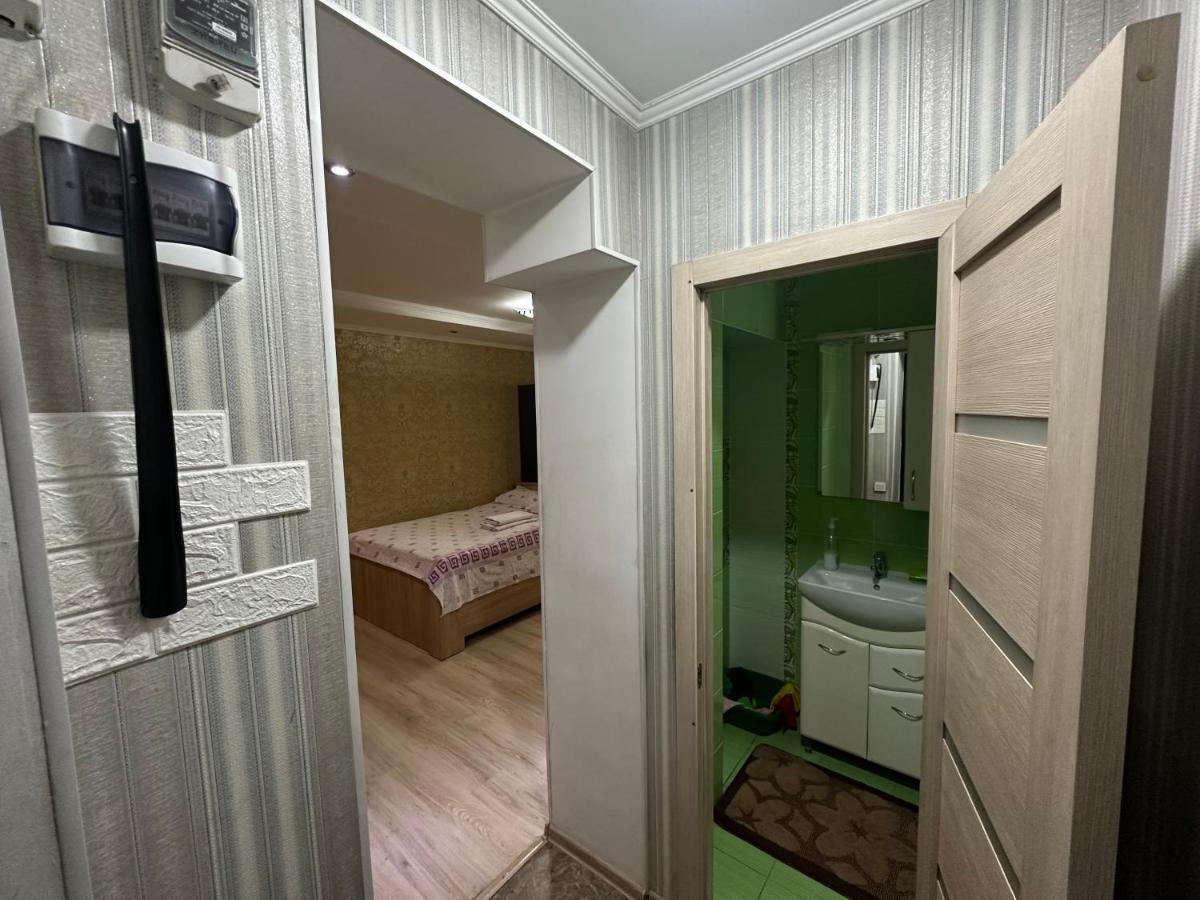 One-Room Apartment Opposite Almaty Airport Turksib Exterior photo