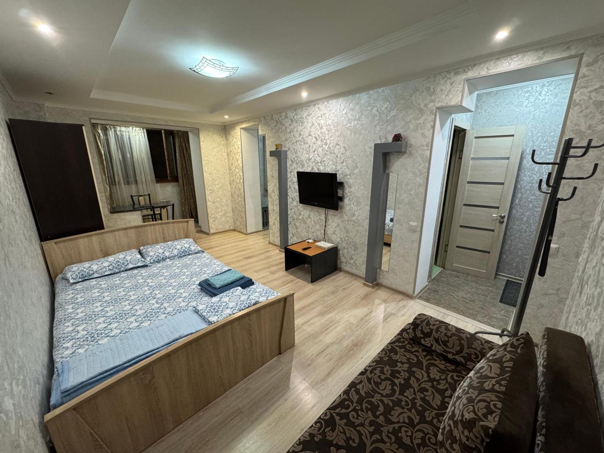 One-Room Apartment Opposite Almaty Airport Turksib Exterior photo