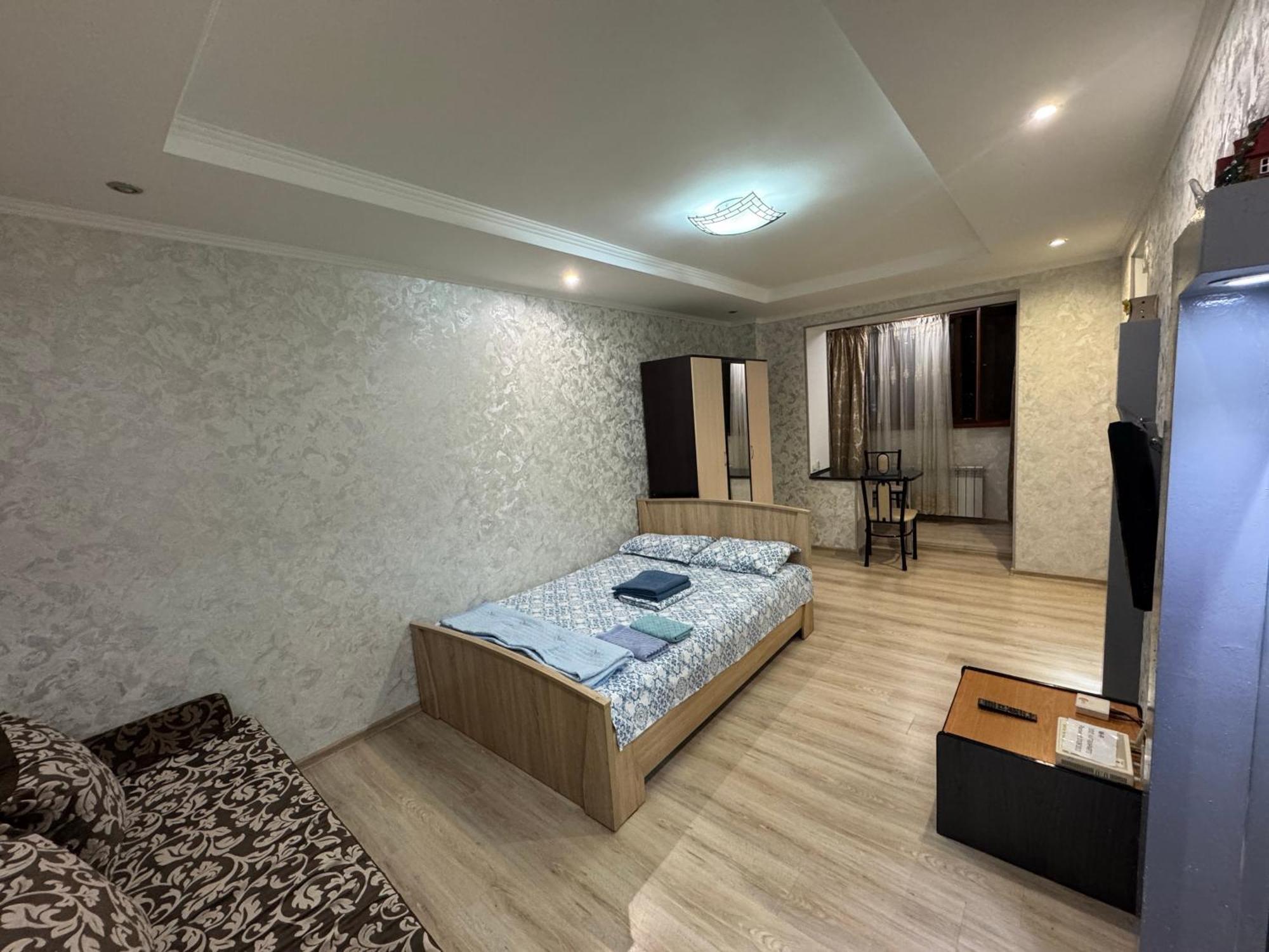 One-Room Apartment Opposite Almaty Airport Turksib Exterior photo